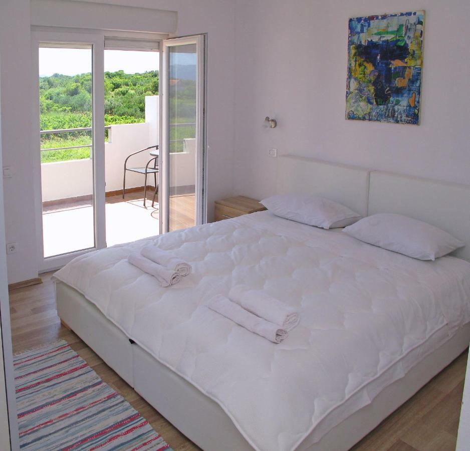 Apartment Orest *